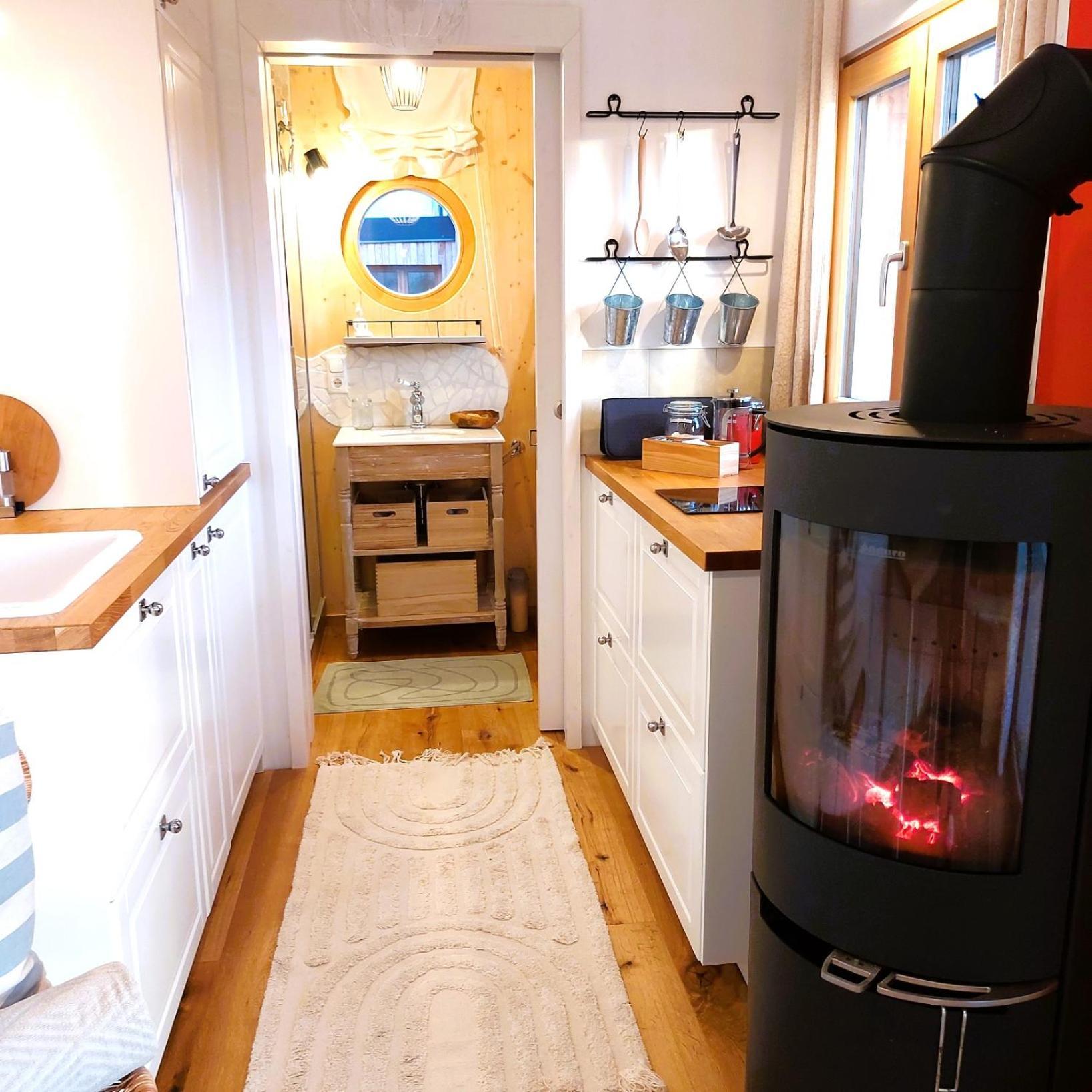 Tiny Haus "Mona Lisa" Und Tiny Haus "Mrs Green" - Boutique Lofts By Nina&Susanne Drosendorf Luaran gambar